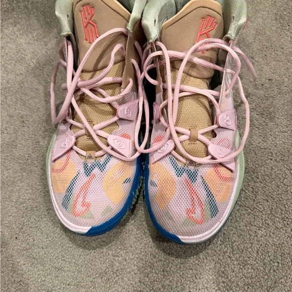 Men’s Nike basketball Kyrie 7 Athletic Shoes